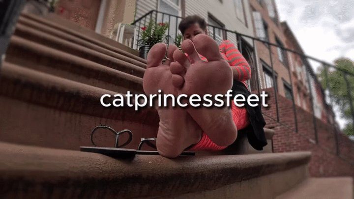 Catprincessfeet - Sparkly flip flops show and dangle & barefoot outside soles smoking ignore, size 9 Hungarian milf feet