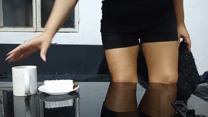 Goddess Foot Fetish - Soles of very dirty feet after walking barefoot (2)