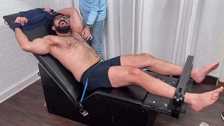 Male 4 Male Tickling  Foot Worship - Huge 6'4