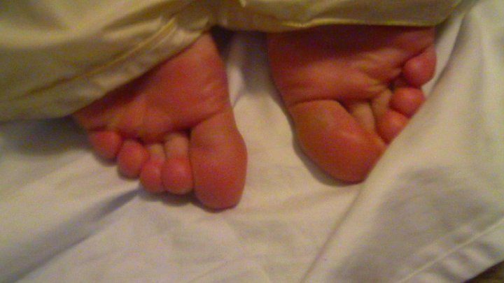 Malefootflava 23339 Clip Store - Malefootflava hot new model LJSlim Under-the-Cover Long Toes Foot Tease