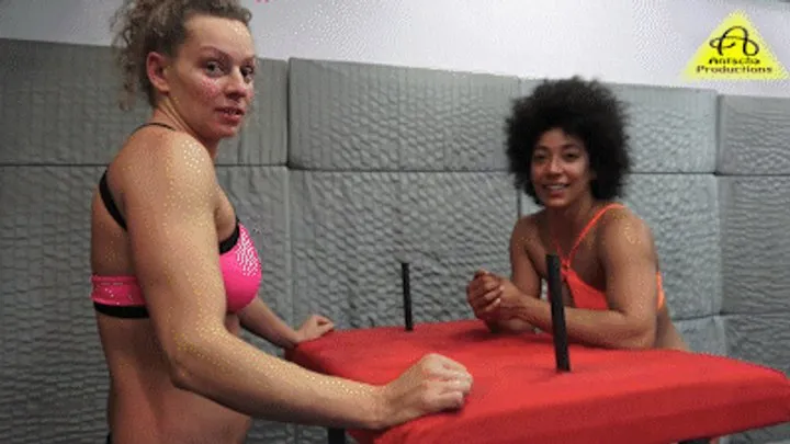 Antschas Wrestling And Fetish Store - Armwrestling Kimbra vs Sativa