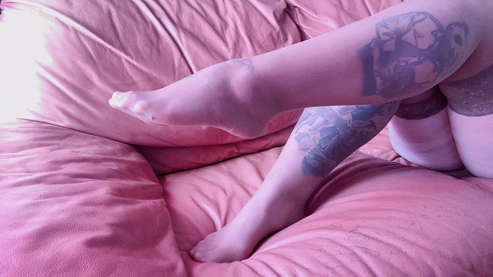 Kisicaxx - jerk off for my feet in stockings 4k