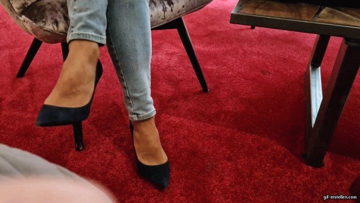 Helenas Feet High Heels Tights Legs - dirty nylon soles in the hotel lobby HD mp4 1920x1080
