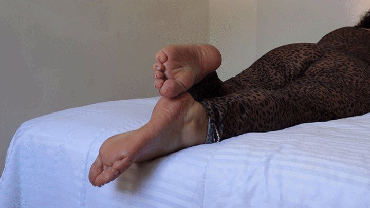 Bbwomanlicious - Dolce Amaran in a perfect JOI video compilation part 2 - FOR MOBILE DEVICE USERS - BBW - LEGS - FOOT WORSHIP - FEET WORSHIP -TOE NAILS - BIG FEET - TEASING -CURVE WOMAN - FAT WOMAN- NAILS FETISH- BAREFOOT - SOLES - WRINKLED SOLES - TOES WIGGLING - BOOB