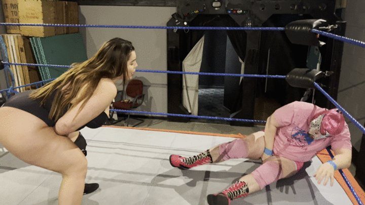 Nadia Sapphire - Mixed wrestling ass domination