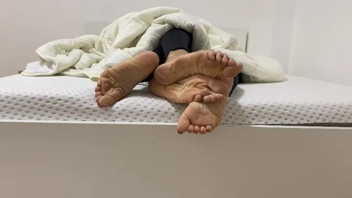 Dollhouse Studio - TWO GIRLS SNORING IN BED AND SEXY MORNING FOOTSIE - MOV MOB