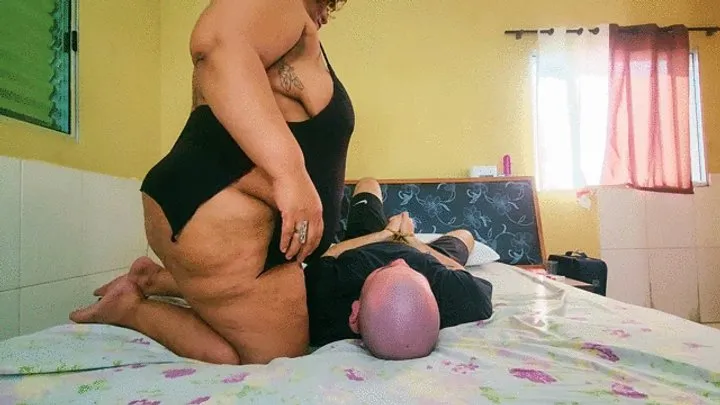 Manuela Albertine Fetish - Farting Brazilian milf, part 2, by BBW Priscila and Slave, (cam by Manu) FULL HD
