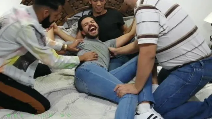 Mex-tick-oo - ADRIAN MERECE LAS COSQUILLAS