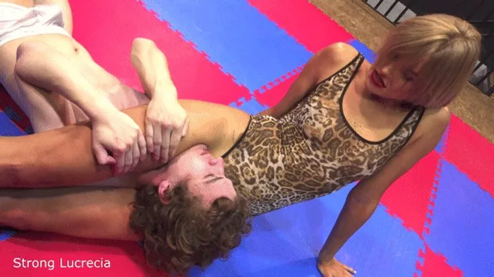 Czech Amazon - SL26 Ginger vs David - With Punishment Round