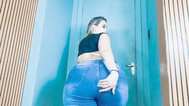 Fetish Factory Brazil Farting - ROTTEN FARTS IN MY TIGHT JEANS WITH MY MONSTER ASS - BY ROSALIA PEACH - CLIP 3