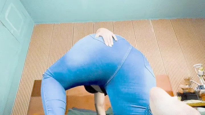 Fetish Factory Brazil Farting - ROTTEN FARTS IN MY TIGHT JEANS WITH MY MONSTER ASS - BY ROSALIA PEACH - CLIP 4