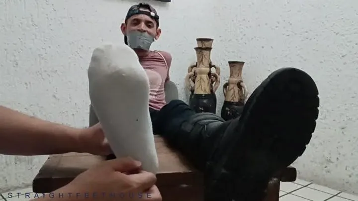 Straightfeethouse - COSQUILLAS Y MORDAZAS CON JUNKYE
