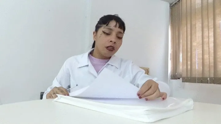Goddess Scarlet White - FETISHIST DOCTOR BY ROSALIA AND CLEOPATRA CAM BY DANI FULL HD
