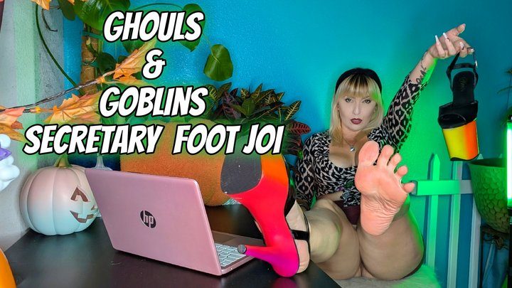Lisaapinelli - Ghouls and Goblins Secretary Foot JOI