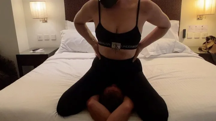 Lost Control Facesitting - Brutal Facesitting By Yoga Instructor In Black Leggings - WMV