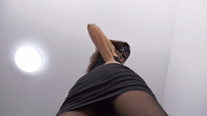 Madame Marissa - You wanted to be close to my ass - now you'll suffer!