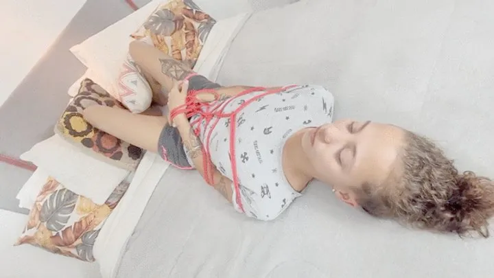 Penelope Clip Store - POWERFUL STINKING FARTS INSIDE MY YOUNG SLAVE'S NOSE - BY MEGAN BIG BUTT - FULL VIDEO