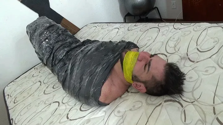 Ms Fetish Studio - Asian pawg jumping in the slave's face and kneading her in a super hard core farting Part 1 By Shilenna cruel and Daniel Santiago CAM By Dani FULL Hd