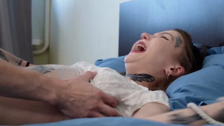 Studiomono - TICKLING PUNISHMENT FOR LOVELY WAYWARD EX (HD)