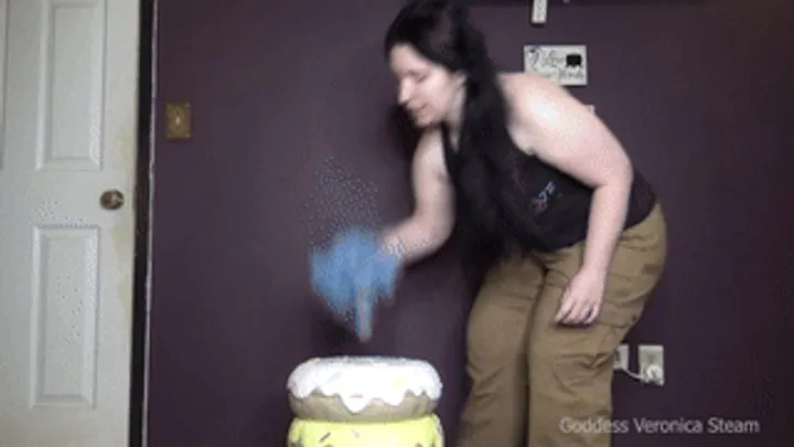 Goddess Veronica Steam - Brutal Farts For Thief