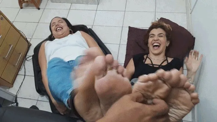 Tropical Foot Fetish Videos - Little Fox and Susu 4 soles up to tickling