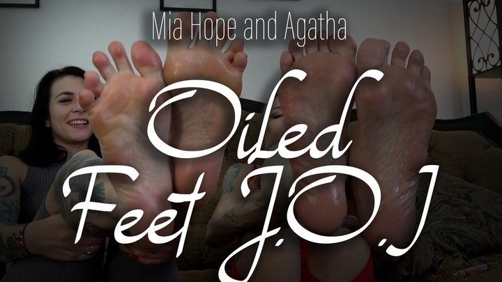 Agatha Delicious Fetish Store - Mia Hope and Agatha Oiled Up Feet JOI