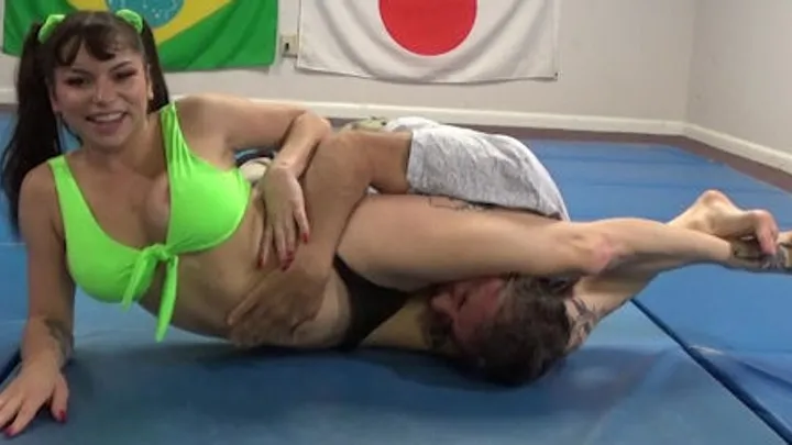 Grappling Girls In Action - GGKissWrestling3
