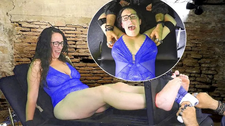 Tickle Frenchtickling  Store - DOLIA HAS BEEN CAPTURED BY THE CLOWN TICKLER - HD WMV