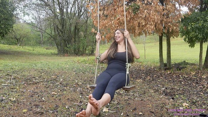 Licking Latinas Feet - ANITA - Great relaxation on a swing! (HD)