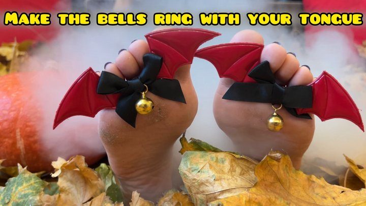 Mommy House - Mice Love Mommy's Feet
