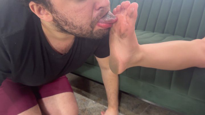 Foot Fetish Domination - Angelina Dirty Foot and her Doormat ! PART 1