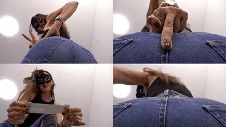 Madame Marissa - Long facesitting training with hard jeans