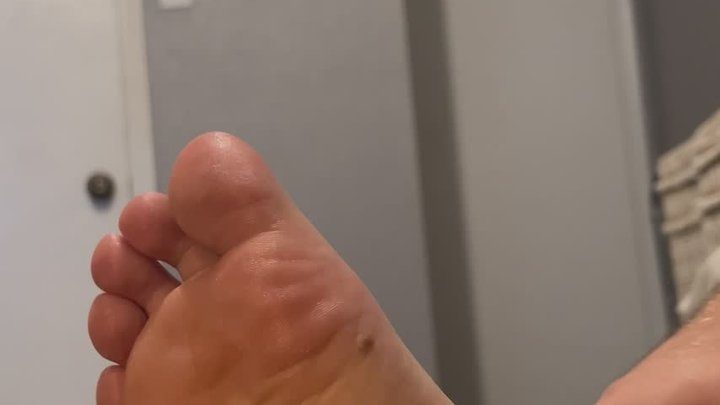 Lordtalusfootshow - Rubbing, flexing, and wiggling