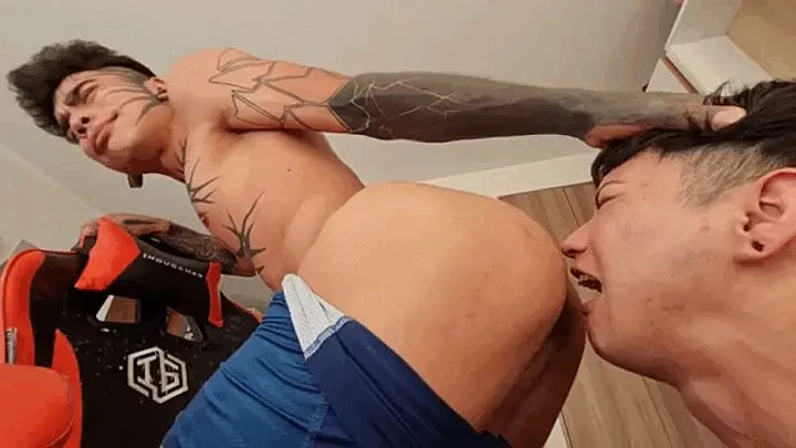 Teenmalefeet - Farting to my Step-Brother in mouth