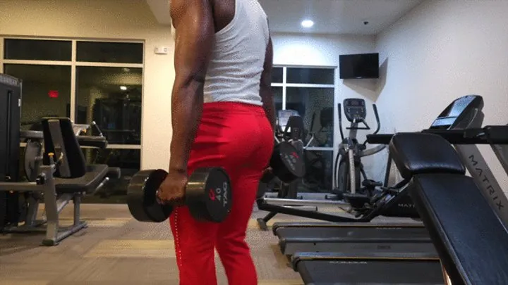 Tyrollandfarts - loud farts in the gym hard workout