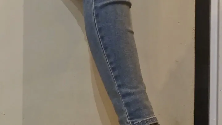 Onlysockstk - Trap door Tickling