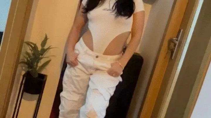 Fartingqueen - Farting while wearing sporting clothes