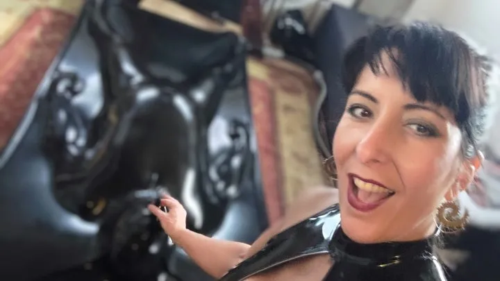 Tantric Domina - Suck it up And Tease: Latex Vacuum Bed 2