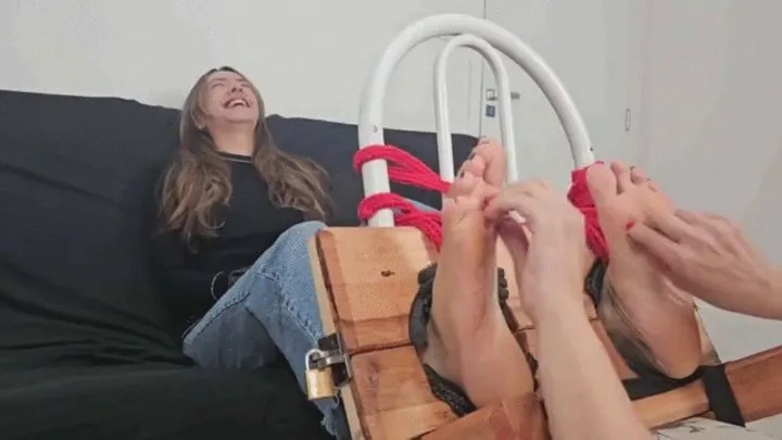Brazilian Tickling Site - Ticklisn Anita - ANITA IN STOCKS - 4K