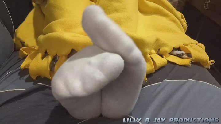 Lilly N Jay Productions - Jay's Feet Tease Out of the Blankets