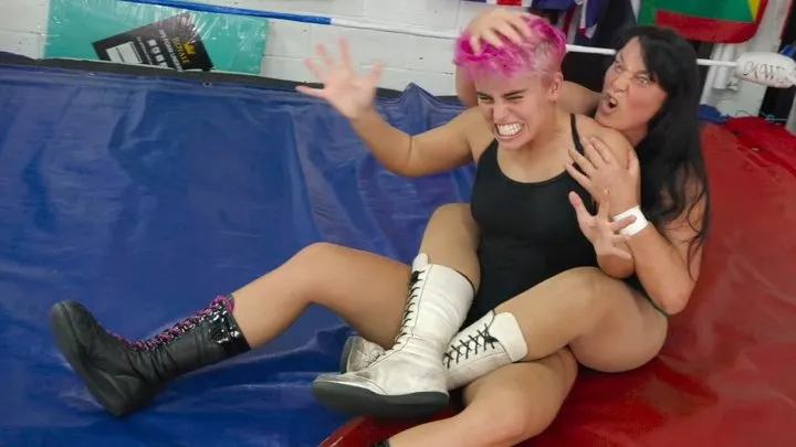 Shiny Pro Ring Girls - Lila vs Pippa L'Vinn