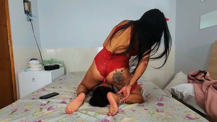 Evil Brazilian Girls - Face sitting, part 2, by Anita Perversa and Slave Lia Linda, (cam by Manu) FULL HD