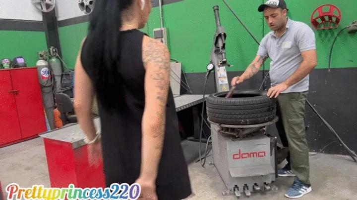 Prettyprincess - Big fuck I get mechanic and farts on the cock