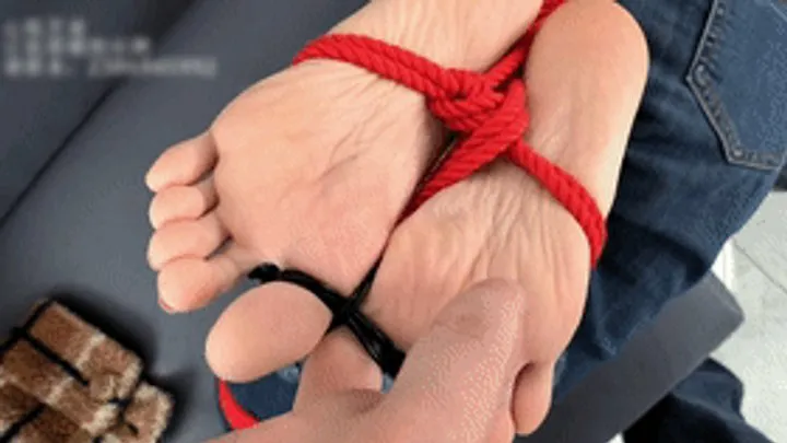 Chinese Bondage Foot Fetish - xy253-Chinese girl with very slim legs in jeansSeilbondage