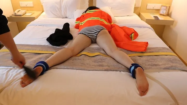 Cgbf - Asian sanitation worker gets tickled by surprise attack