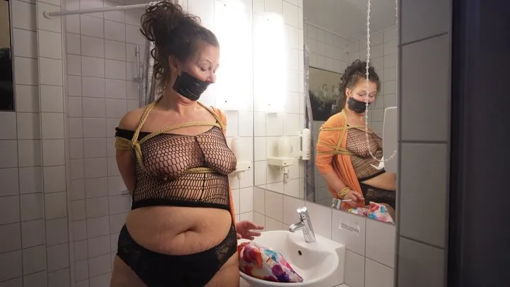 Blueeyedbondage - Taylor - Undercover WMV