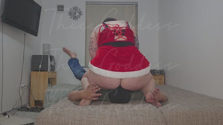 Thicccgoddess - Gassy Xmas Punishment