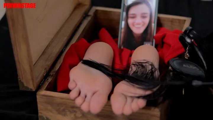Perverstage - Melissa's feet in the Magic Box (Custom) MP4
