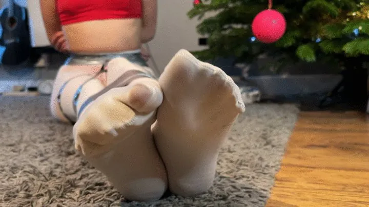 Liz Rainbow - Bound Under the Christmas Tree