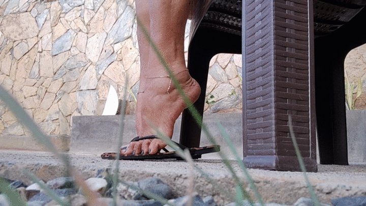 Goddess Foot Fetish - Enjoy my feet in flip-flops, my wrinkled soles, and my pronounced arches (1)